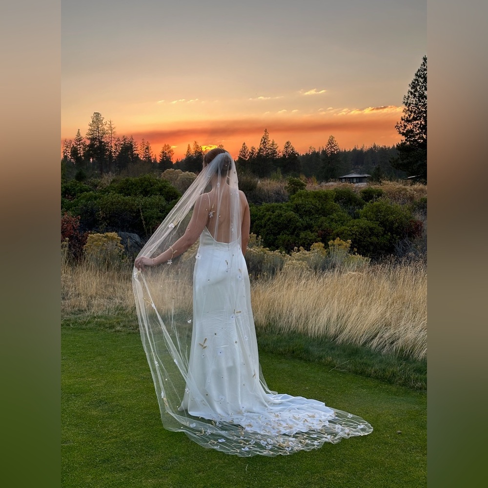 Floral embroidered bridal train veil, cathedral - Style #2367